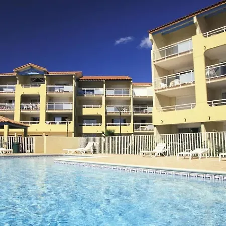 Alizea A 50m De La *