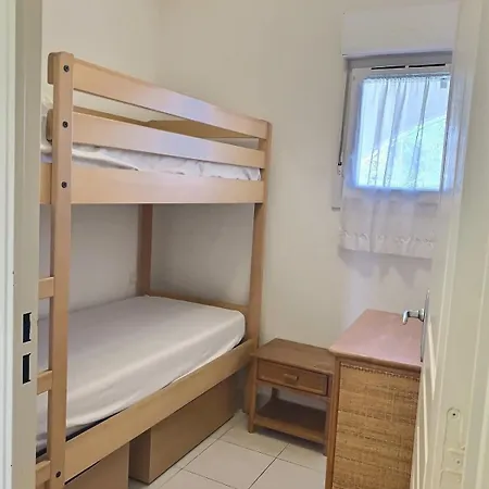 Lejlighed Alizea A 50m De La *